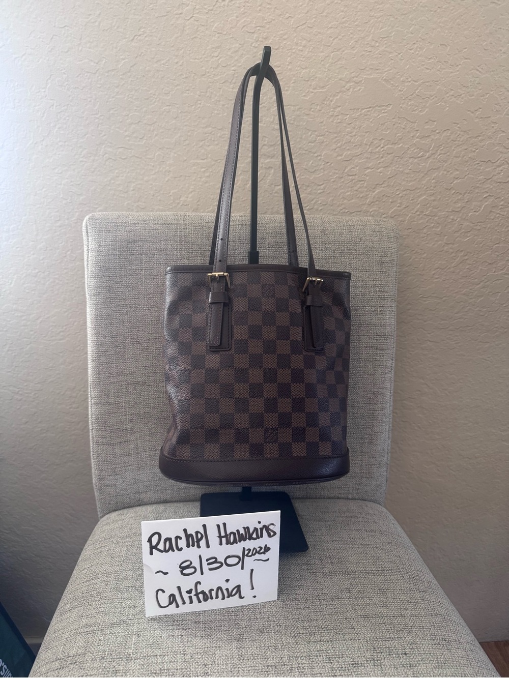 Louis Vuitton petite bucket bag